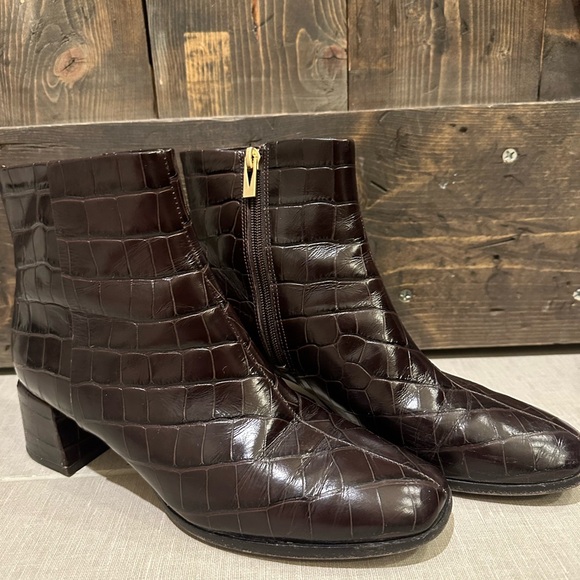 Via Spiga Sahira Brown Croc Embossed Ankle Boots 8M - Picture 4 of 7